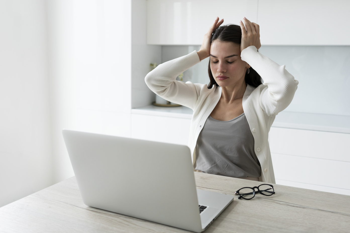 Burnout: síntomas, causas y cómo recuperarse del agotamiento laboral